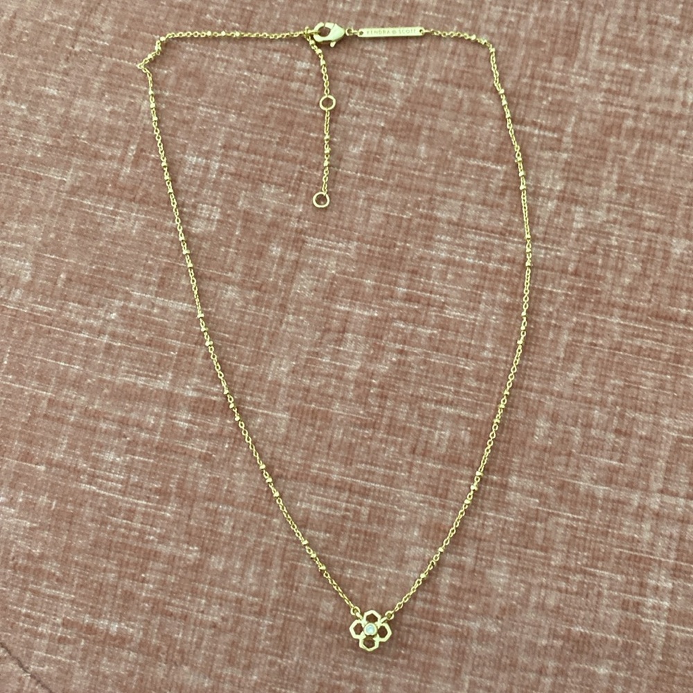 NWOT Kendra Scott Rue Necklace